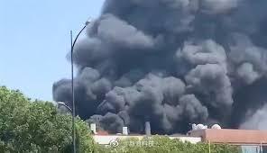 1604021870159964.jpg 001Nakaoly1gk60u6wbwaj608804qgli02.jpg